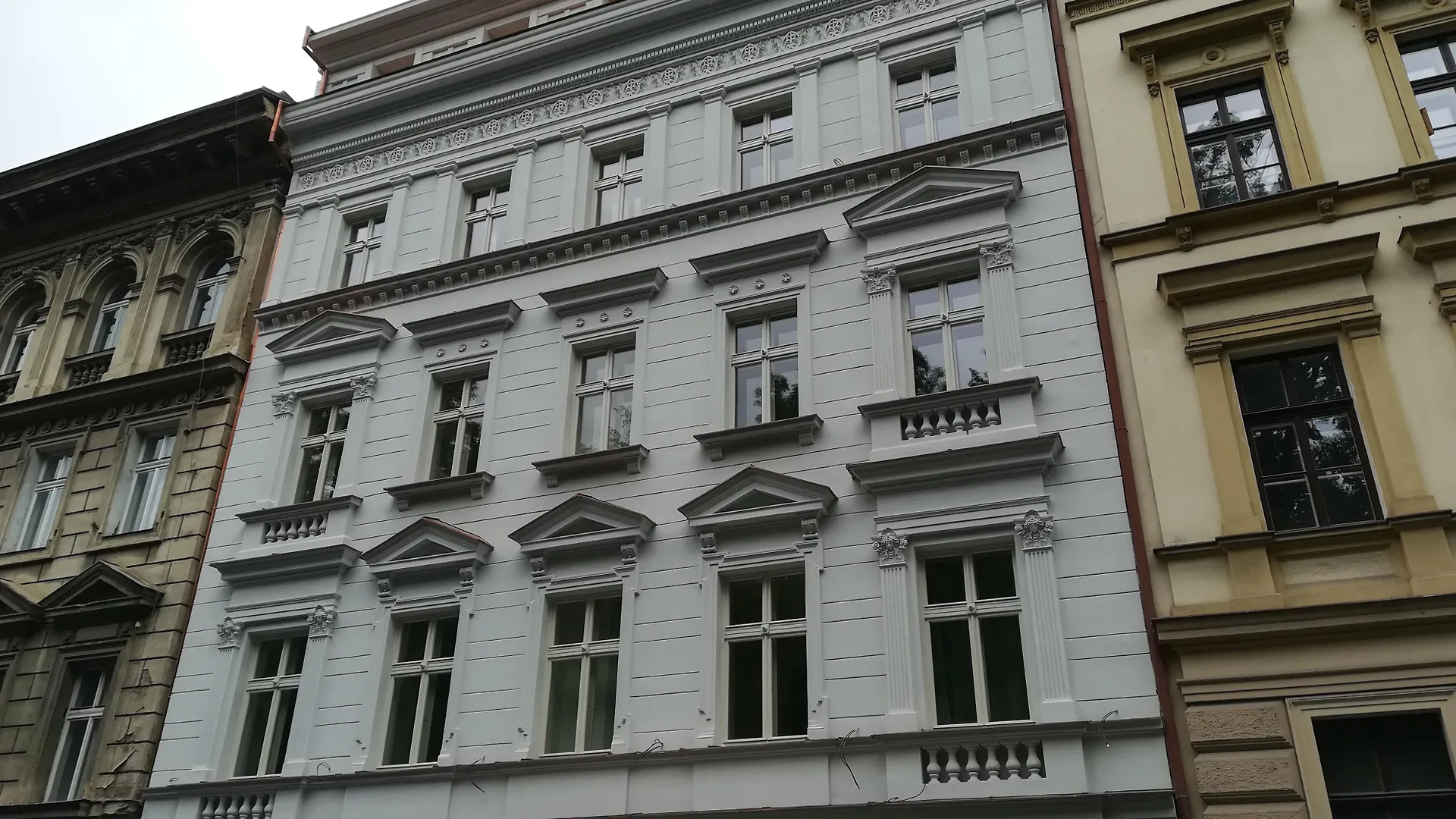 Chevron Hotel Prague