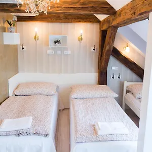 Alice House Hotel apartamentowy