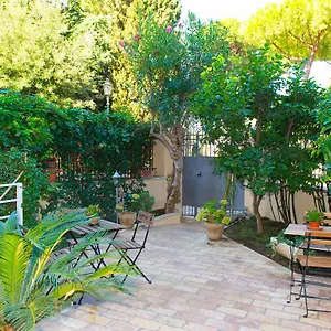 Bed & Breakfast Domus Aurea