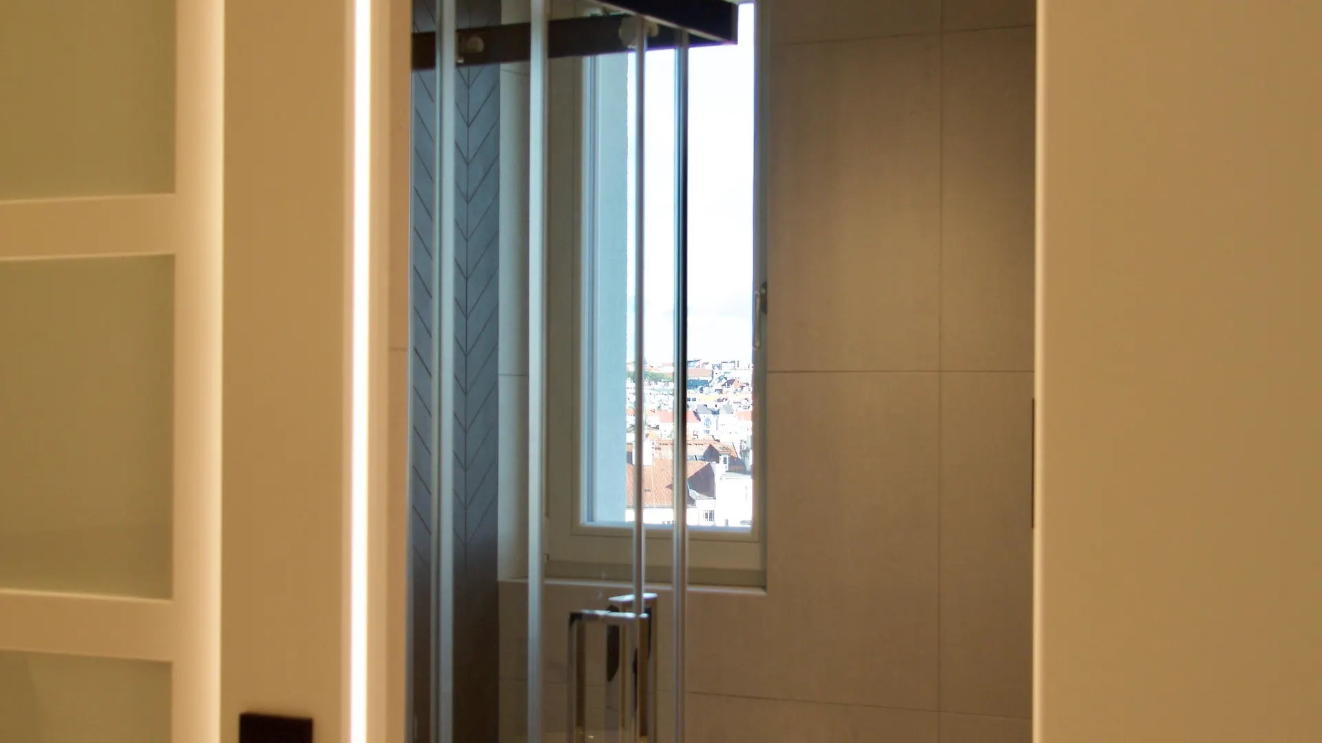 Chevron Hotel Prag 4*,